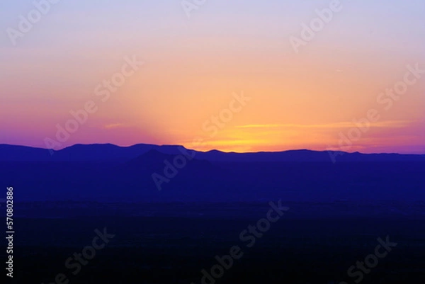 Obraz new mexico desert sunset with mountains foreground