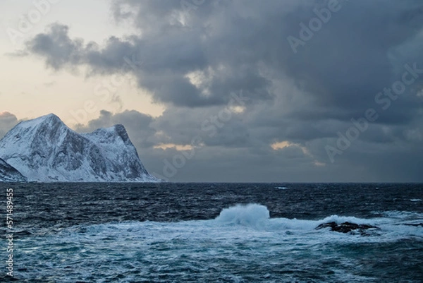 Obraz Stormy weather in Northern Norway - waves crashing over island
