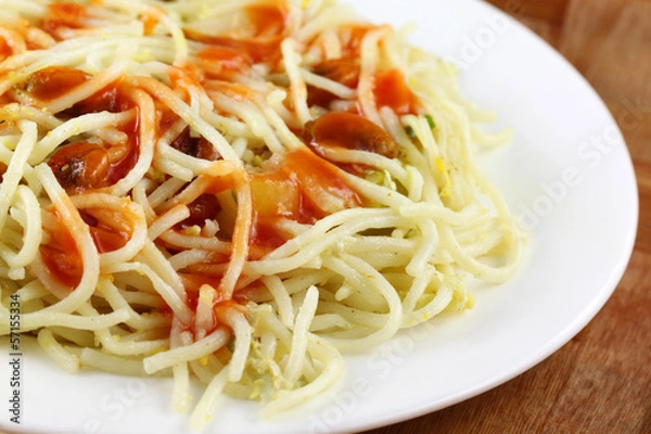 Fototapeta Cooked noodles sauce