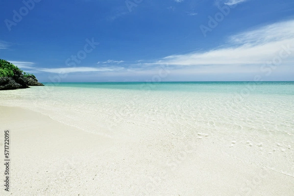 Obraz 沖縄県小浜島コーラルビーチの海と空