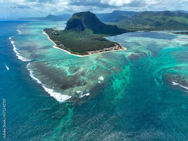 Fototapeta Tour of Mauritius from the Underwater Water fall to the mountains