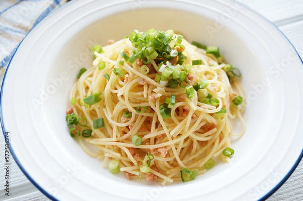 Fototapeta 鮭フレーク和風パスタ