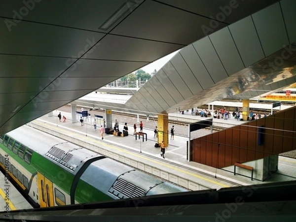 Obraz stacja, perony, dworzec, PKP, Warszawa Zachodnia, przebudowa, remont, kolej, przewozy, przewóz, miejski, podróż, architektura, budowa