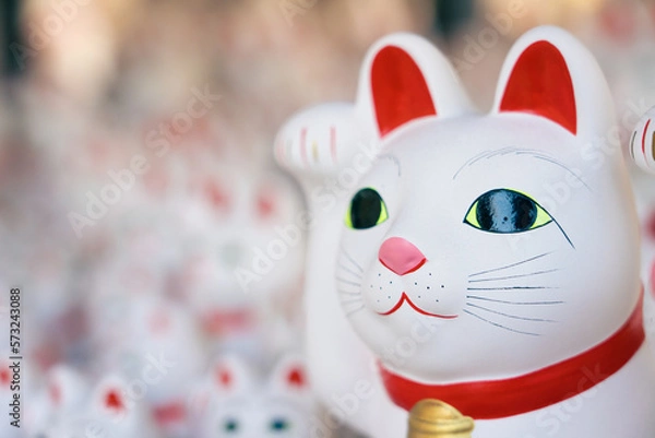 Fototapeta 豪徳寺の招き猫  (コピースペースあり)