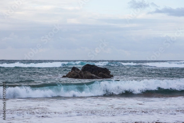 Fototapeta Playa de Canteras. Beach and  view on the ocean and huge rock in Las Palmas de Gran Canaria