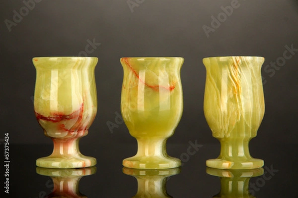 Obraz Onyx cups on grey background