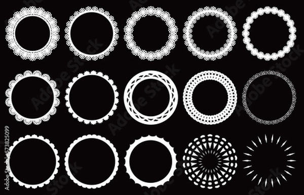 Fototapeta 白色の円形のレース風の装飾フレームの素材セット