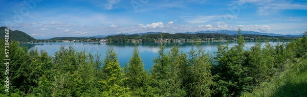 Fototapeta Wonderful panoramic view of Beautiful Lake Klopein in Carinthia, Austria