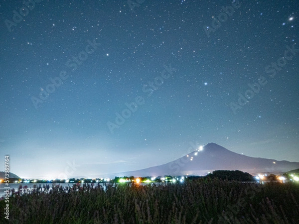 Obraz 富士山と星空とラベンダー