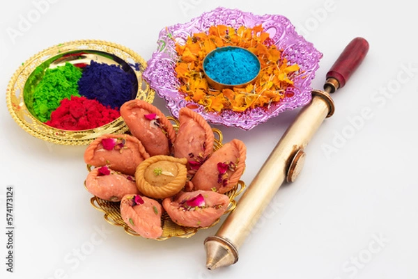 Obraz Rose Gujia Also Called Gulab Gujiya, Pirukiya, Pirukia, Pedakiya, Karanji, Basundi Or Gughra Stuffed With Mawa, Khoya, Chasni, Mava - Indian Sweet Dumpling For Deepawali, Teez, Holi, Diwali, Teej
