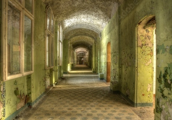 Fototapeta Corridor in the sanatorium in beelitz