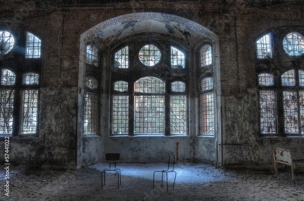 Fototapeta Old abandoned sanatorium in beelitz