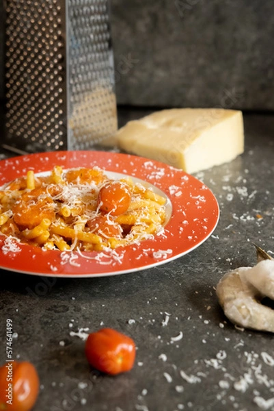 Obraz pasta pomodoro con scampi