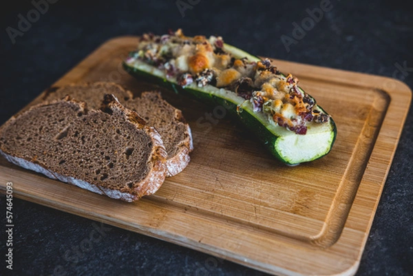 Obraz Gefüllte Zuchhini