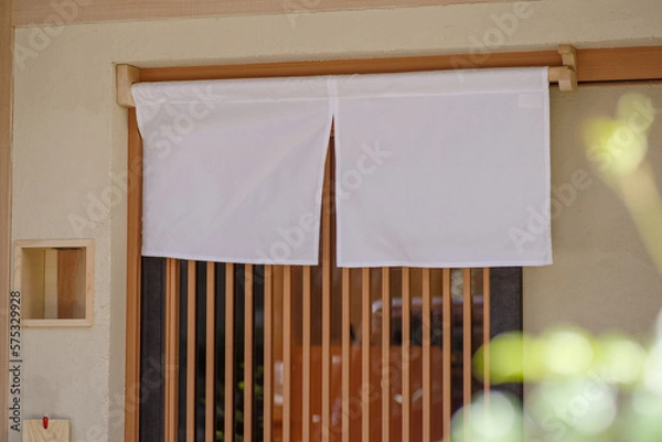 Fototapeta 日本の東京港区赤坂4丁目ののれん