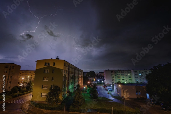 Fototapeta Thunder in city