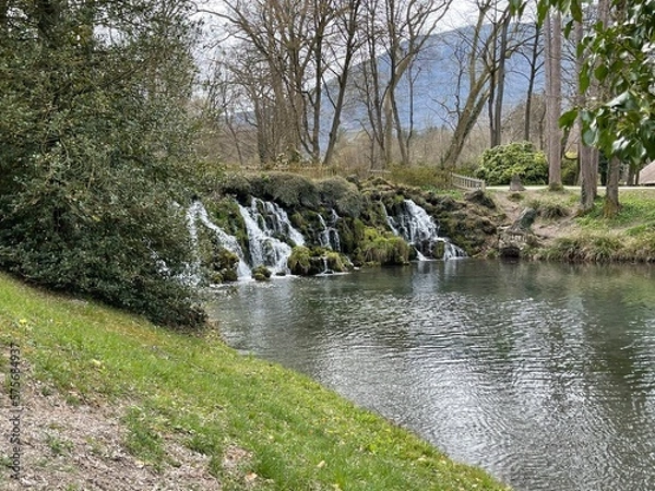 Obraz waterfall in the forest