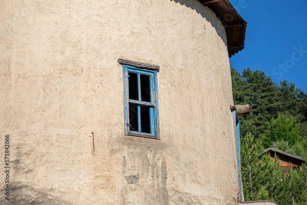 Fototapeta Old home with blue window background