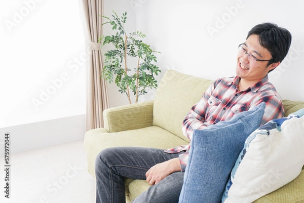 Fototapeta ひとり暮らし・単身赴任をする男性