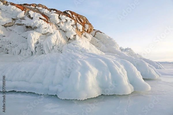 Fototapeta splashes on the Baikal rocks