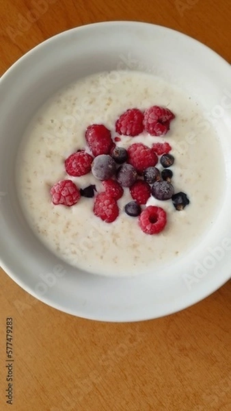 Obraz yogurt with berries