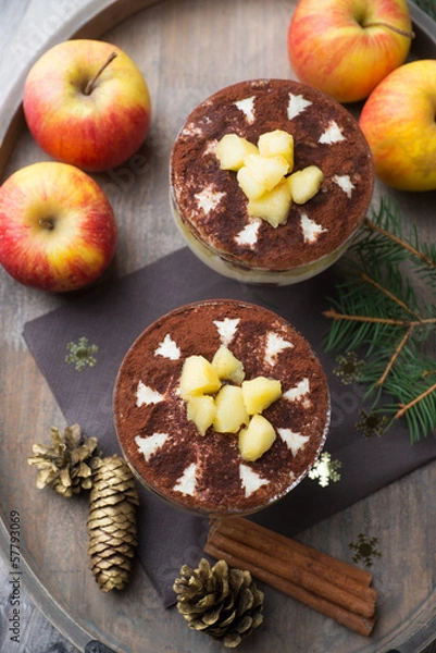 Obraz Weihnachtliches Bratapfel-Tiramisu