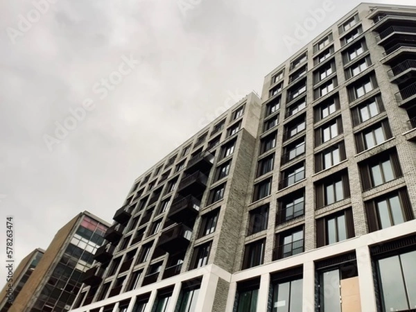 Obraz modern office building with sky