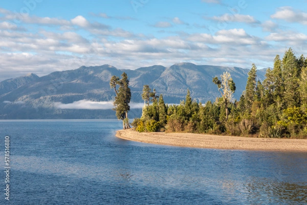 Fototapeta Lake Brunner (Moana) with Arnold River outlet and Hohonu mountain range, West Coast, South Island, New Zealand