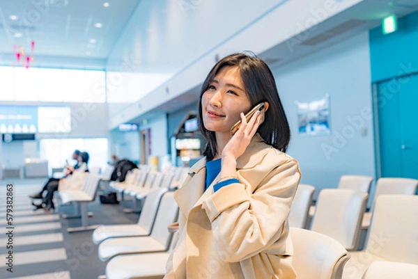 Obraz 飛行機待ちのキャリアウーマン４