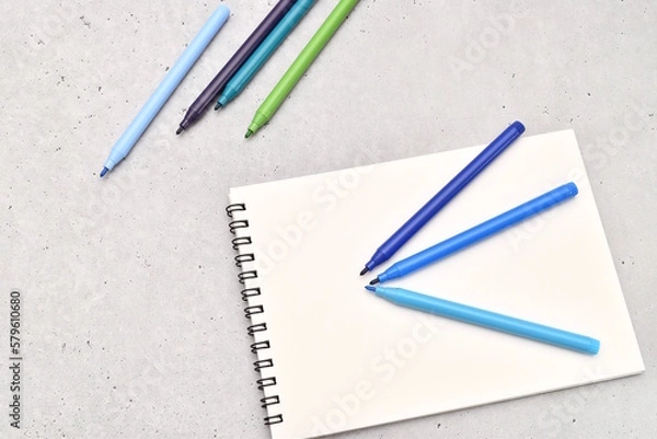 Obraz カラーペンとスケッチブック