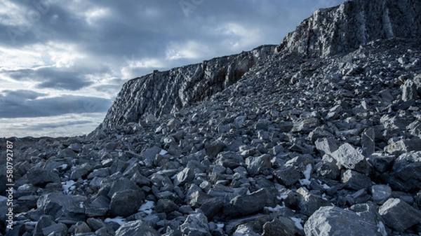 Obraz Rocky mountain at sunset, Hungary, Bélapátfalva