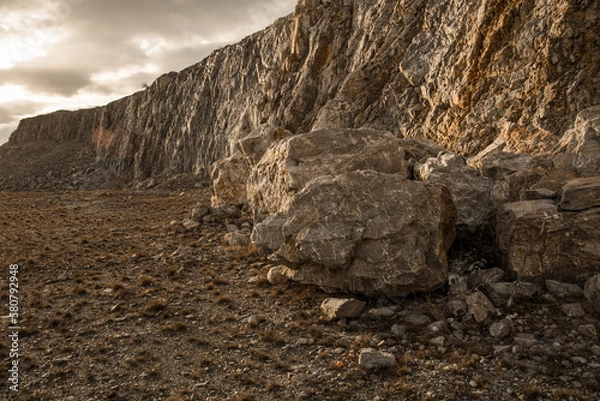 Obraz Rocky mountain at sunset, Hungary, Bélapátfalva