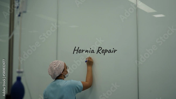 Obraz The nurse in the operating room.The nurse is preparing for hernia repair surgery