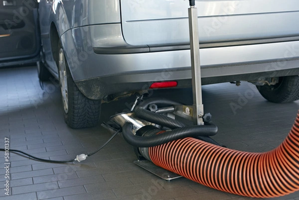 Fototapeta test emisji tüv