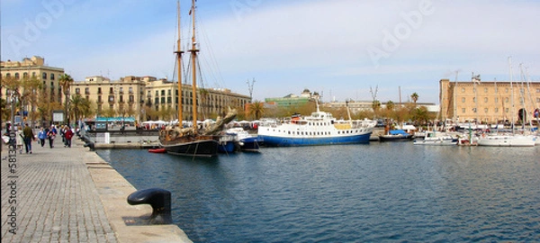 Fototapeta Port Well in Barcelona