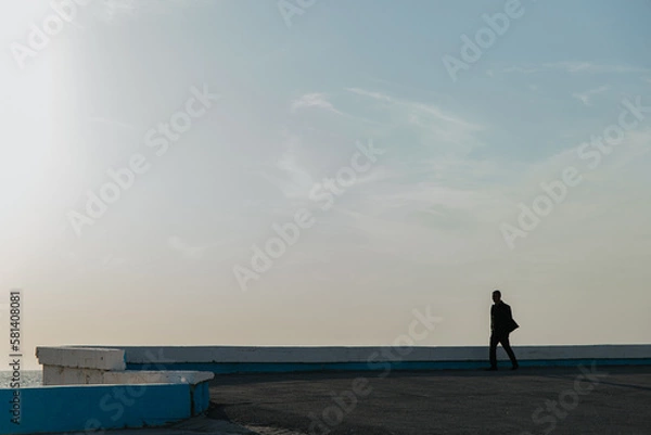 Fototapeta man on the background of the sea