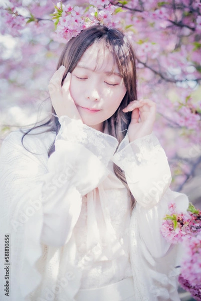 Fototapeta 桜と女性
