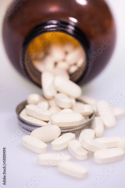 Fototapeta to pop a pill