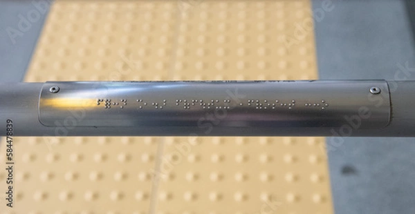 Fototapeta 駅の通路・階段の手すり