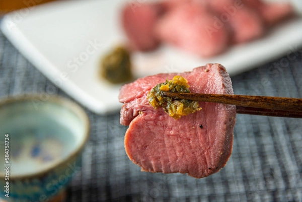 Fototapeta ロースト牛タンのおつまみ