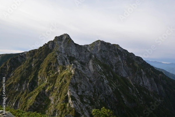 Fototapeta 岩稜が荒々しい不帰ノ嶮二峰（不帰キレットの核心部）