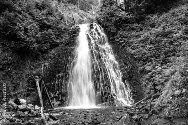 Fototapeta waterfall in the mountains