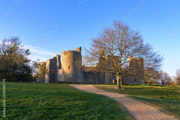 Fototapeta Bodiam Castle, 14th-century medieval fortress with moat and soaring towers in Robertsbridge, East Sussex, England.