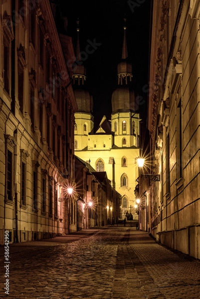 Obraz Saint Nicholas Basilica in city Trnava