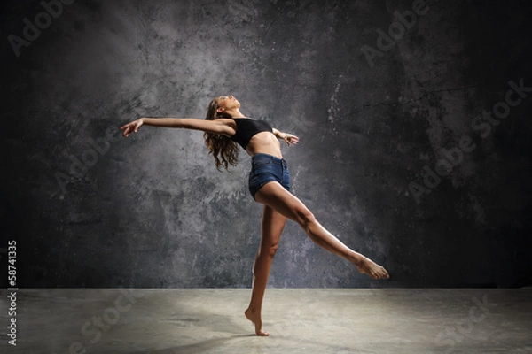 Obraz Pełna wdzięku tancerka