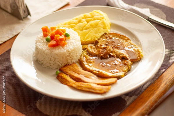 Fototapeta Comida peruana de un restaurante