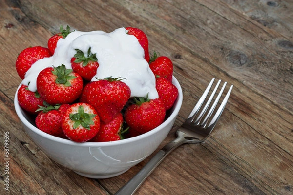 Obraz Bowl of Strawberries and cream