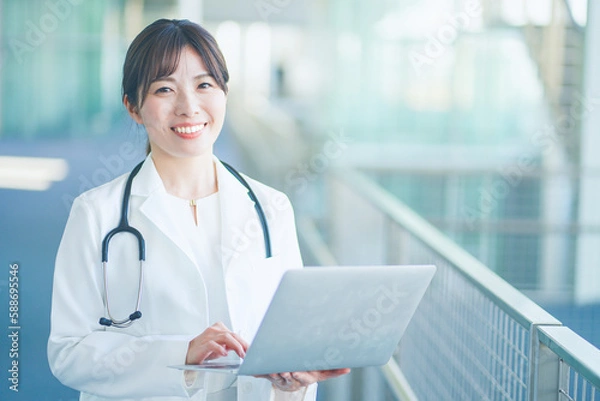 Obraz 病院　医者　日本人女性　ポートレート