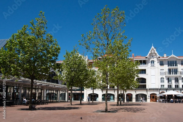 Obraz une place dans le centre d'Arcachon