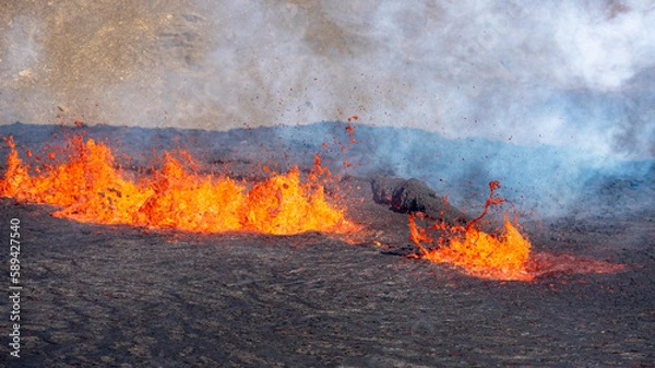 Fototapeta Volcano eruption  in Mt. Fagradalsfjall August 2022
